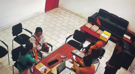 കണ്ണൂർ അഞ്ചരക്കണ്ടി ഡെന്റൽ കോളേജ് വിദ്യാർത്ഥി നിതിൻ രാജിന്റെ മരണം: ലോൺ ആപ്പ് നടത്തിപ്പുകാർ പിടിയിൽ, കൂടുതൽ അധ്യാപകർ രാജിക്കൊരുങ്ങുന്നു