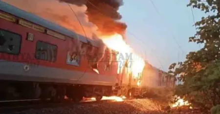 രാജസ്ഥാനിൽ രാജധാനി എക്സ്പ്രസ് ട്രെയിനിന് തീപിടിച്ചു; വൻ ദുരന്തം ഒഴിവായി