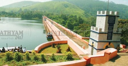 മുല്ലപ്പെരിയാർ അണക്കെട്ടിന്റെ ഷട്ടറുകൾ തുറക്കുന്നു; തമിഴ്നാട് വിദഗ്ധ സമിതിയിലെ നിയമനം കേരളത്തിന് തിരിച്ചടിയാകുമോ